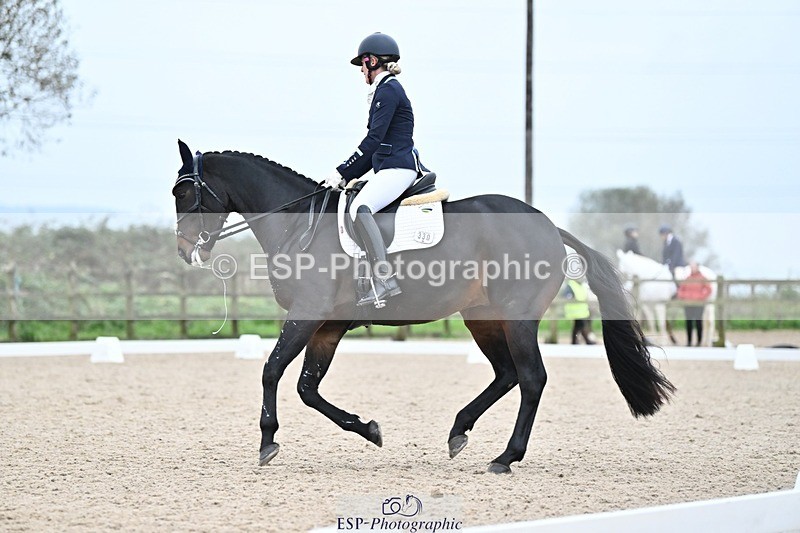 241103-154103-03195 - Novice 1 - 14.44 to 16.08