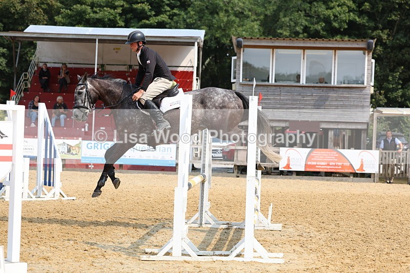 3E7A1218 - Class 4: Senior British Novice/90cm open