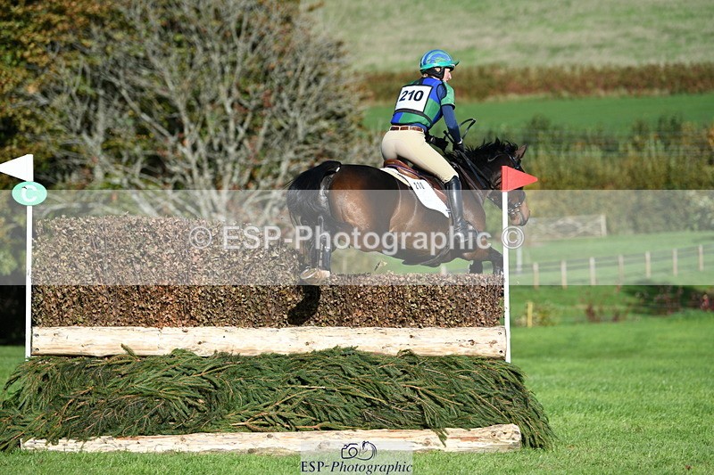 251024A-144155-13505 - C-210-Sarah.Gairdner