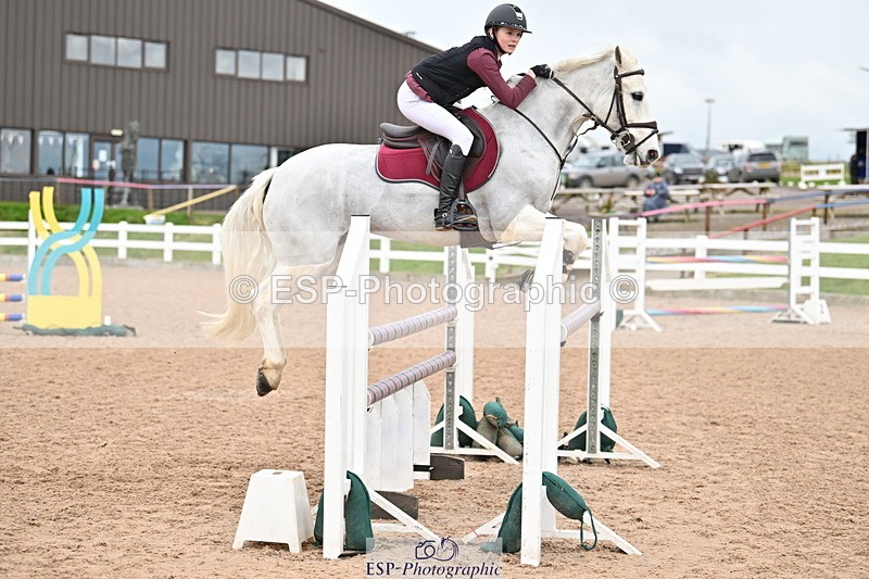 240309A-135712-01189 - Cls 9 Pony Foxhunter and 1.10m Open
