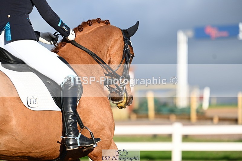 240218A-155424-09257 - 219-Jessica.Davies-Kadanz.II