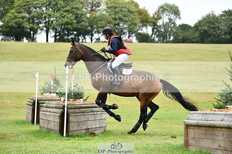 250830-112846-01411 - E-208-Imogen.Carter