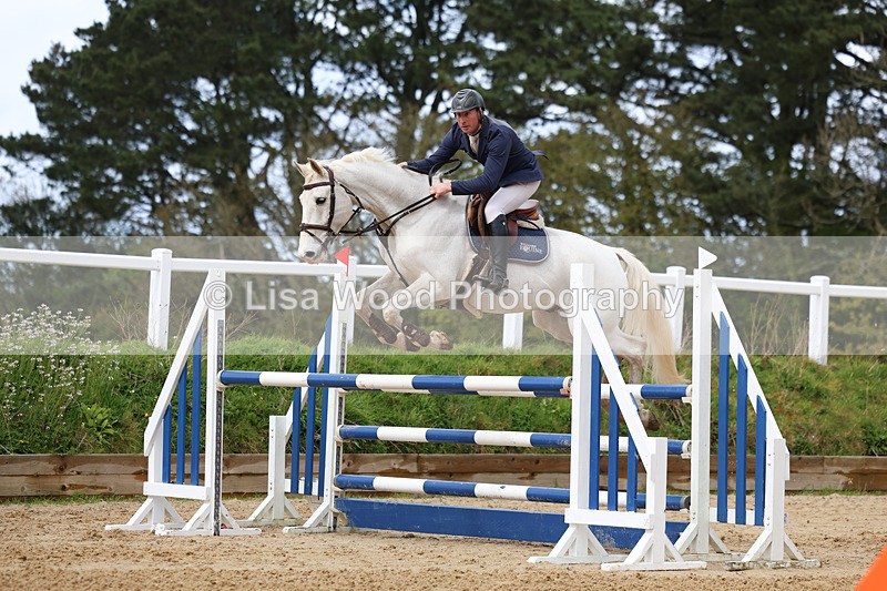 3E7A1837 - Class 7: Senior Newcomers/1.10m open