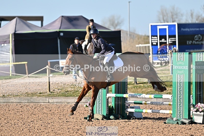 250401-171627-00335 - 70cm classes