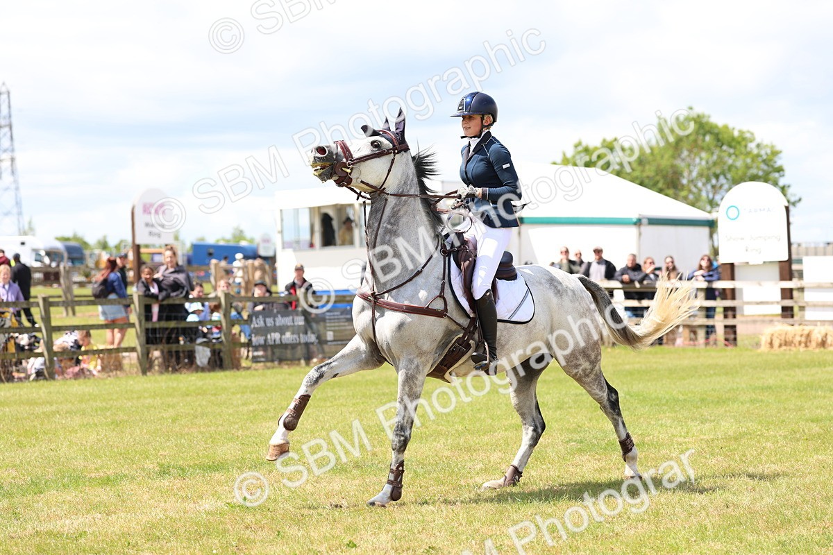 SBM_15535 - Class 207 - Senior 1.15m Open