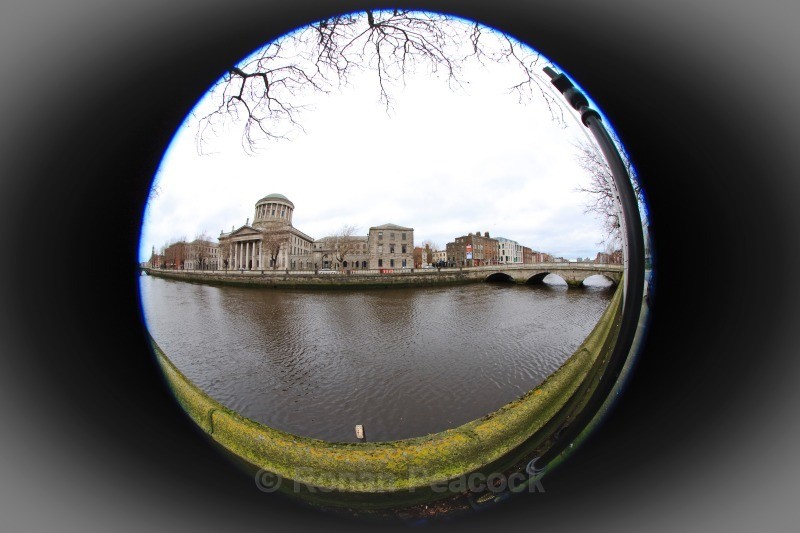 Four Courts - Dublin - through a fisheye lens