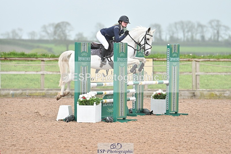 240505A-122131-05036 - Cls 4 Blue Chip Pony Newcomers & 1m Open