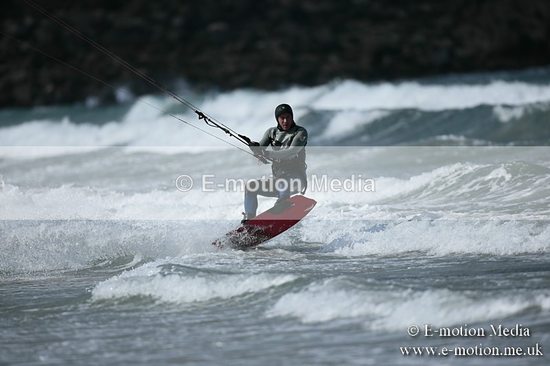 KS 020413-93 - Kite Surfing