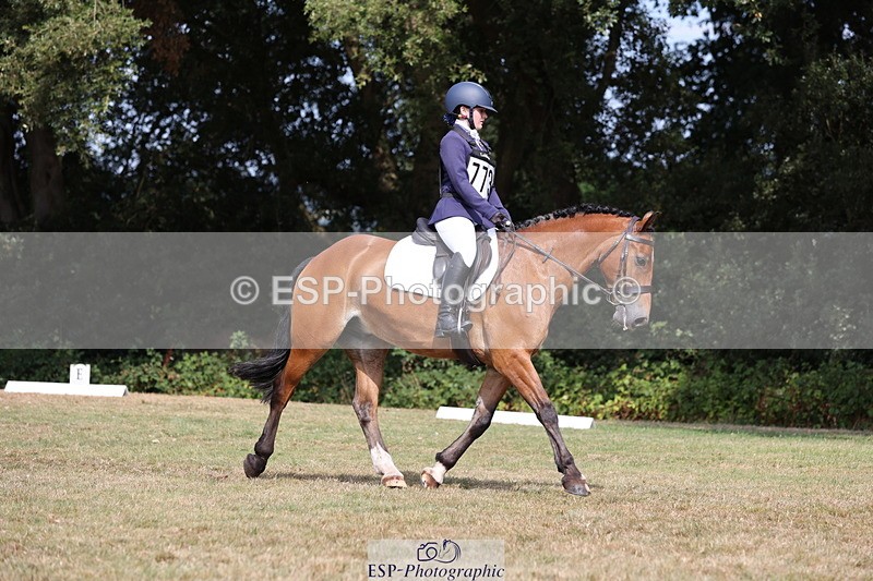 250823A-152136-33090 - PC80 Ride Off