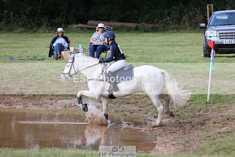 240825X-110023-31711 - 70cm XC 10.00 to 11.00