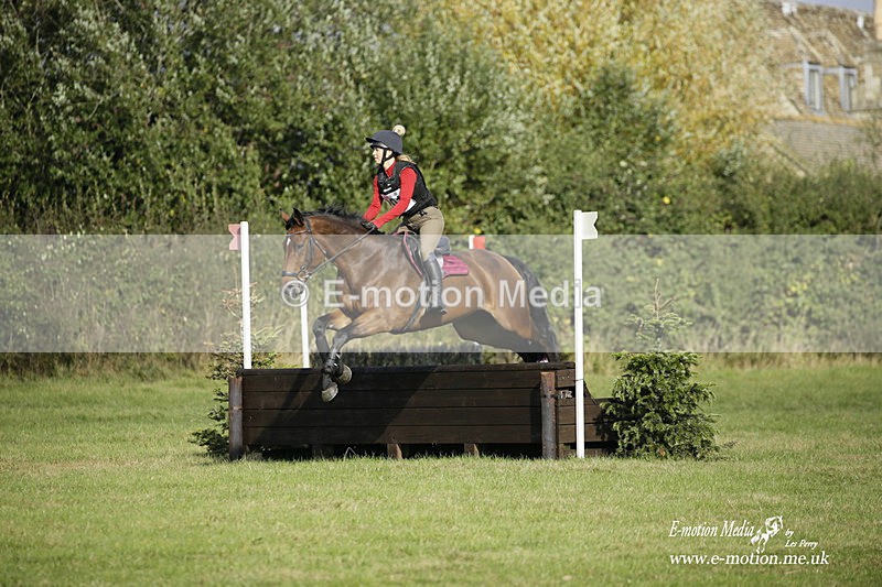  WWHT 171021 3497 - Intermediate Pairs (0.90m)  17/10/21