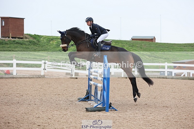 241101A-115011-01515 - FRI Cls 5 Newcomers and 1.10m Open