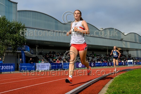 Nat26SUN-817733 - Track Female