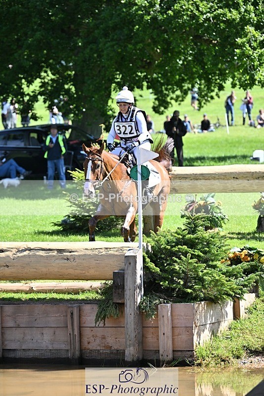 240525-105410-12104 - 322-CHILLI_KING-Gemma_Stevens