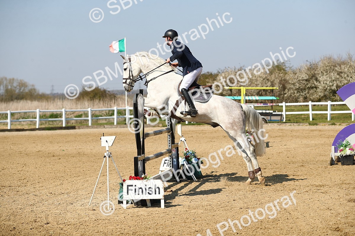 SBM_001115 - Class 4 - Senior Newcomers - 1.10m