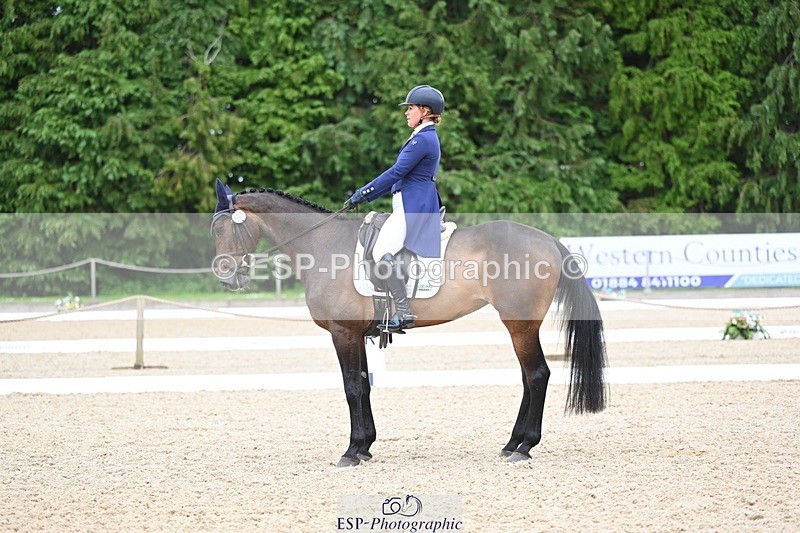 240524-114456-09008 - 521-DIVALI-Elaine_Pen