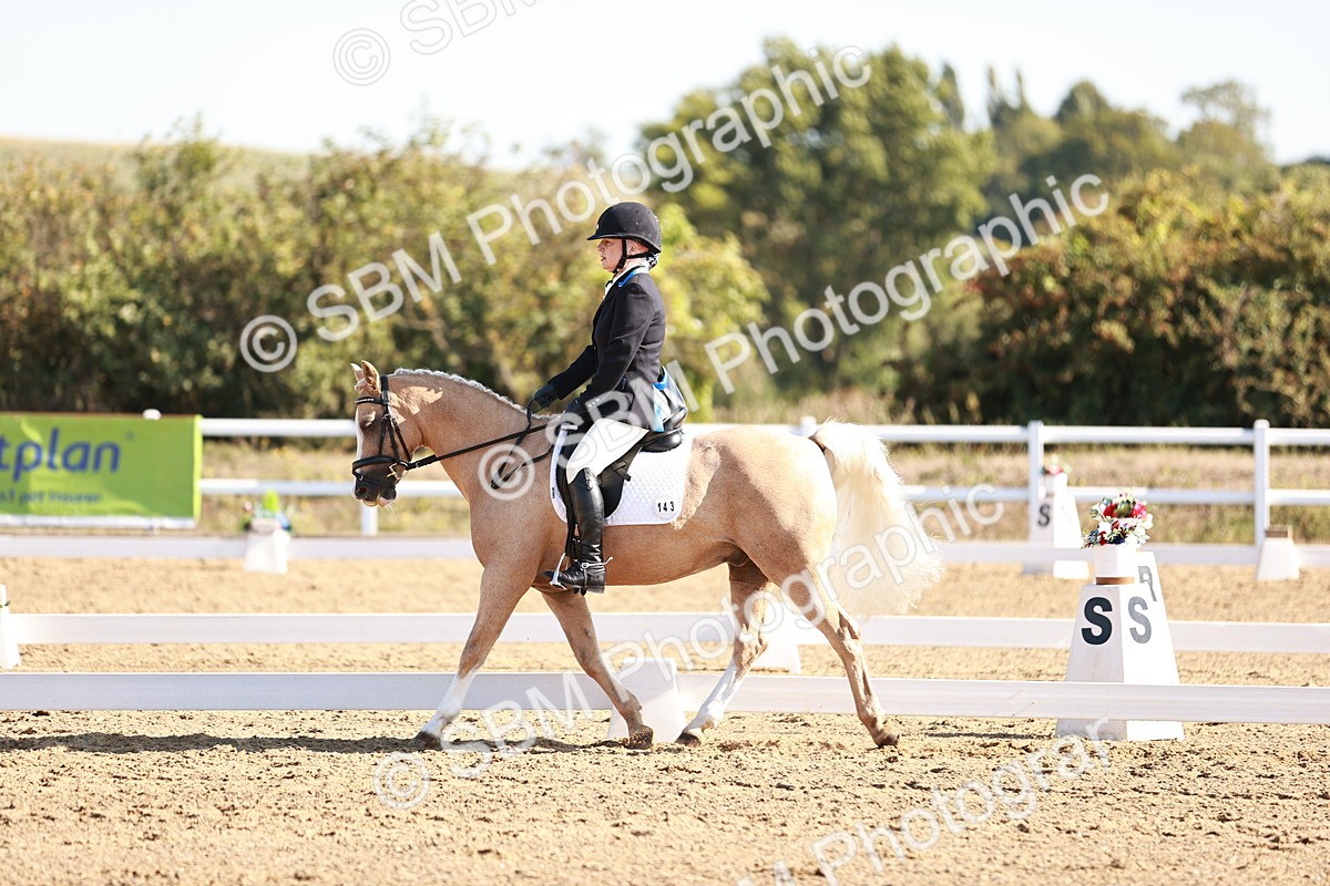 SBM_004344 - Class 12 - Novice 5 - 9.07-10.10