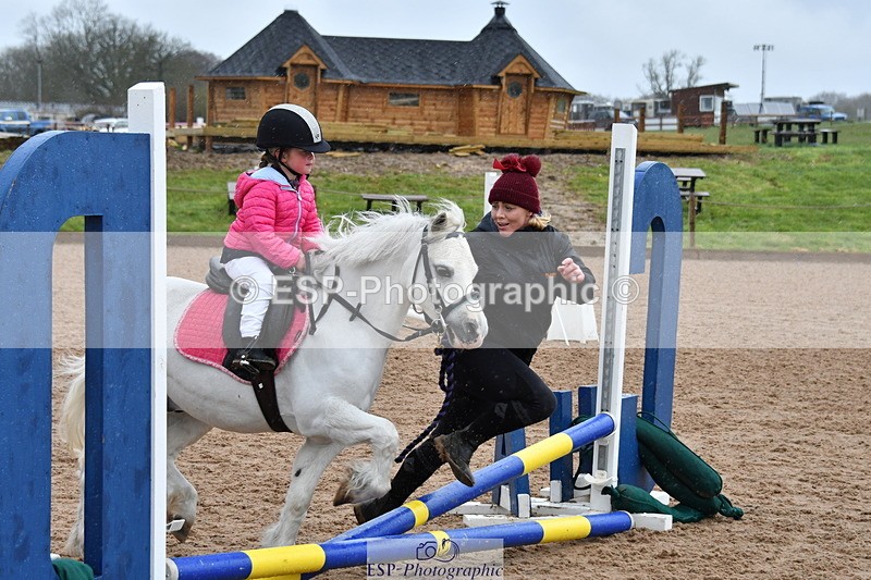 240402A-140635-00026 - 50cm Clear Round