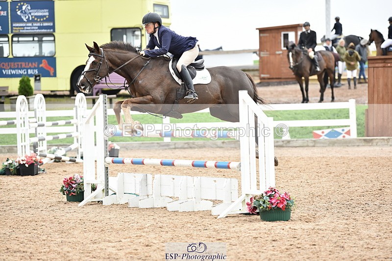 231013A-131334-01744 - Cls 3 1.05m Amateur Quali