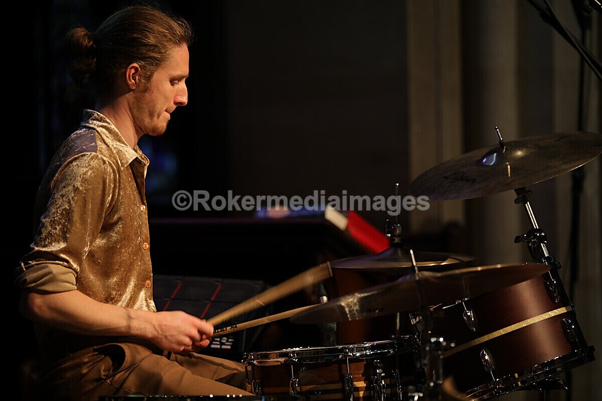 FOLK N BLUES-520 - FOLK and BLUES SEPT 2022