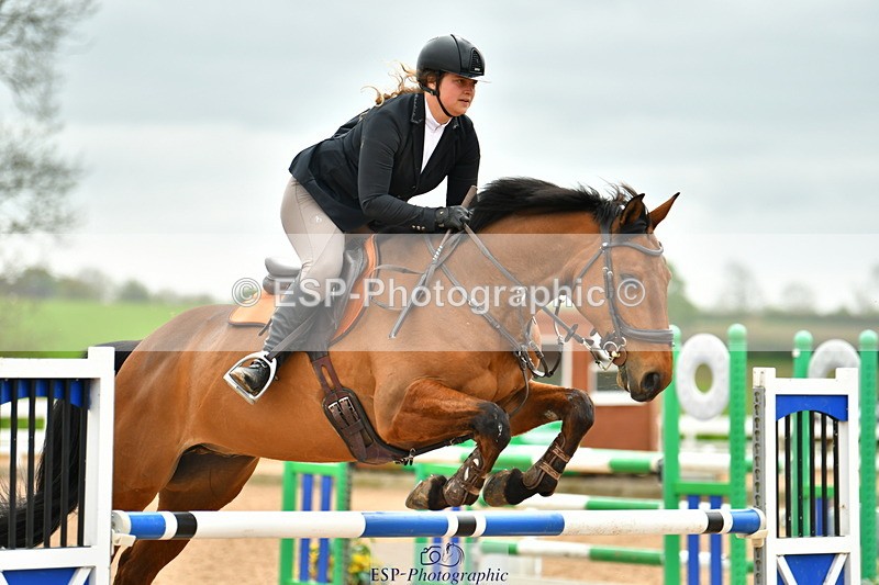 230507A-133041-08147 - Cls 43 1.05m Amateur Quali