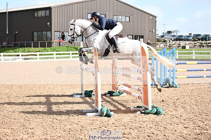 240407A-111939-05108 - Cls 27 Chard 1.05m & 1.10m Grand Prix