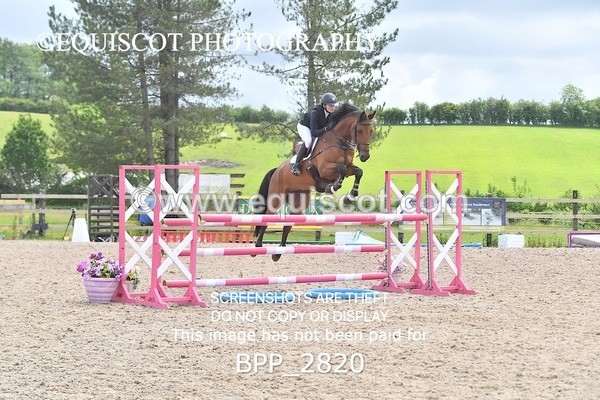 BPP_2820 - SUN CLASS 18 Senior Newcomers/ 1.10m Open