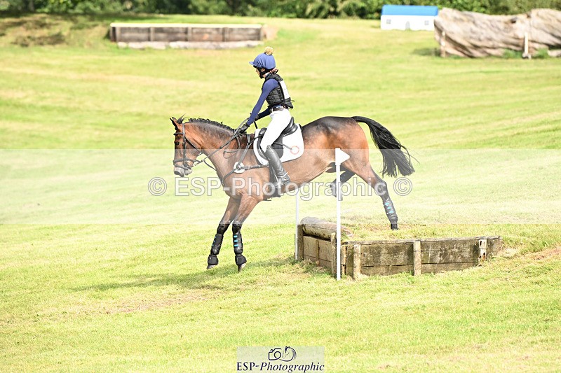 240825X-162018-36737 - 80cm XC 15.30 to 16.30