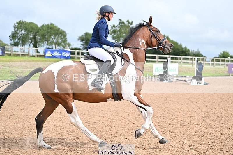240813-154410-00076 - Clear round & 60cm