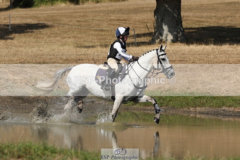 250824A-152237-39233 - 2130-Holly.Haworth-Twilight.Dancer