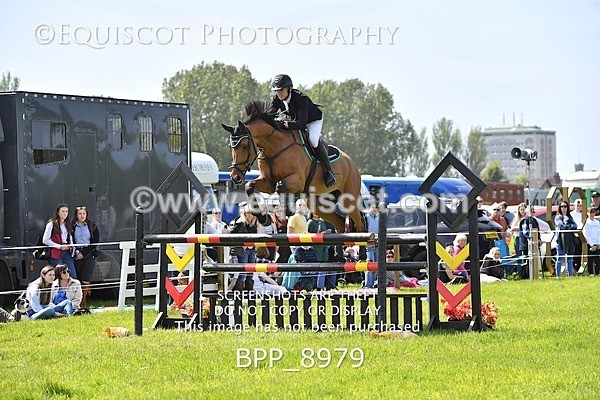 BPP_8979 - CLASS 3 The RHS Andrew Hamilton Coach Novice Qualifier (1.20m)