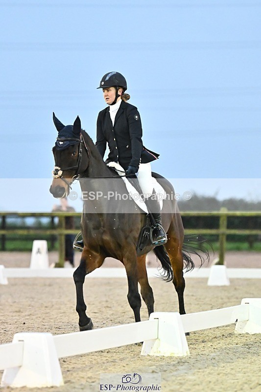 241103-163921-03392 - Novice 1 - 16.18 to 17.50