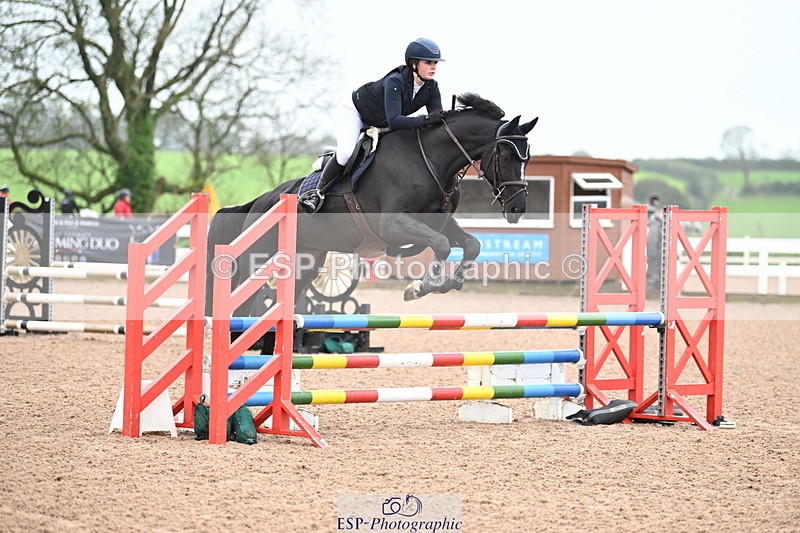 241023A-110523-00453 - Cls 1 British Novice and 90cm Open