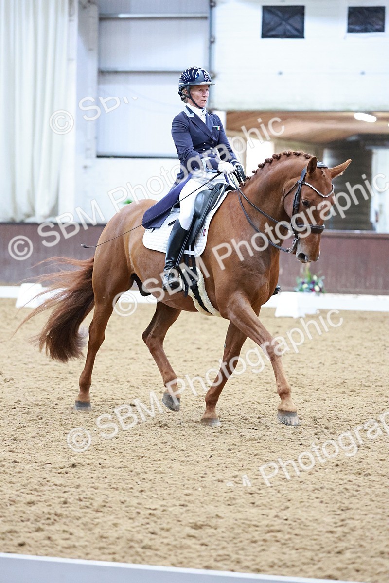 SBM_020859 - Class 13 - FEI INT I - 16.26-17.14