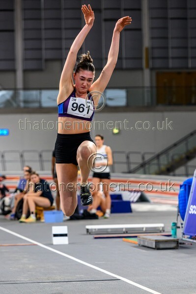 SeniorInd25-911696 - Field Female