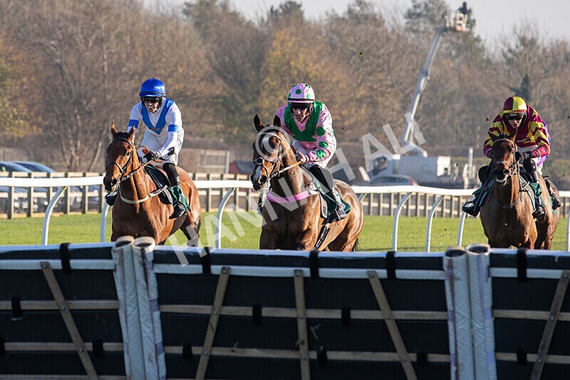 221124-Race 2-Game Management-8463 - Race 2