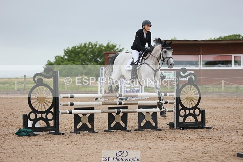 250524-095258-03983 - Cls 13  A&B 1.05m & 1.10m open