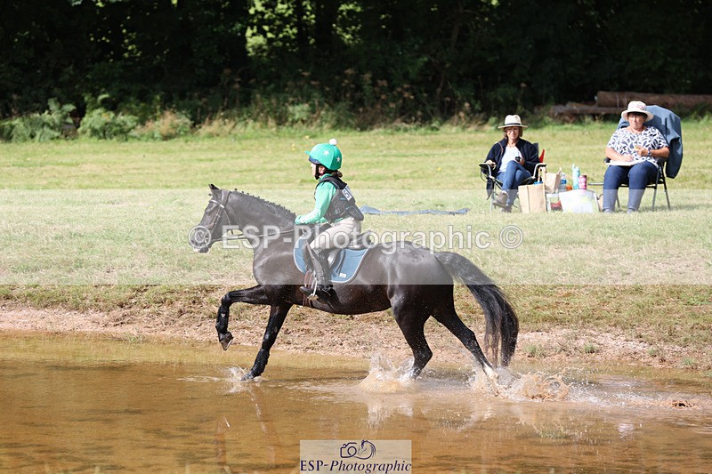 240825X-101702-31560 - 70cm XC 10.00 to 11.00