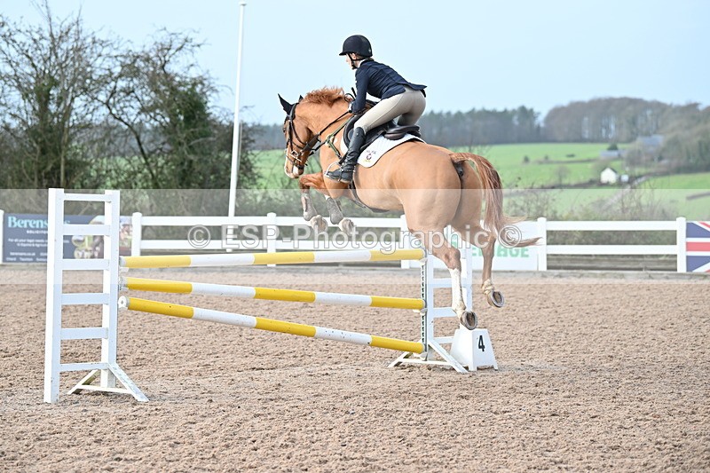 231208A-120648-00571 - Cls 5 Newcomers & 1.10m Open