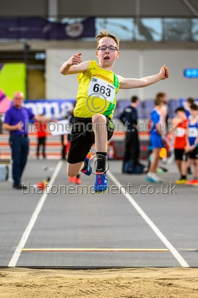 Age26SUN-927775 - Track Male Set Two