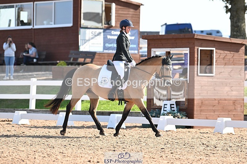 250816-094520-02965 - 065-Nicky.TurriffMyshall.Robby