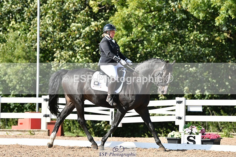 250906-155821-04519 - 057-Joanna.JohnsRockoko