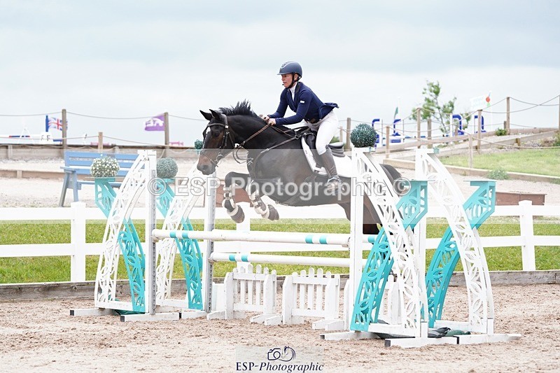 250524-120448-06516 - Cls 21 A&B Snr Disco & 1.00m Open