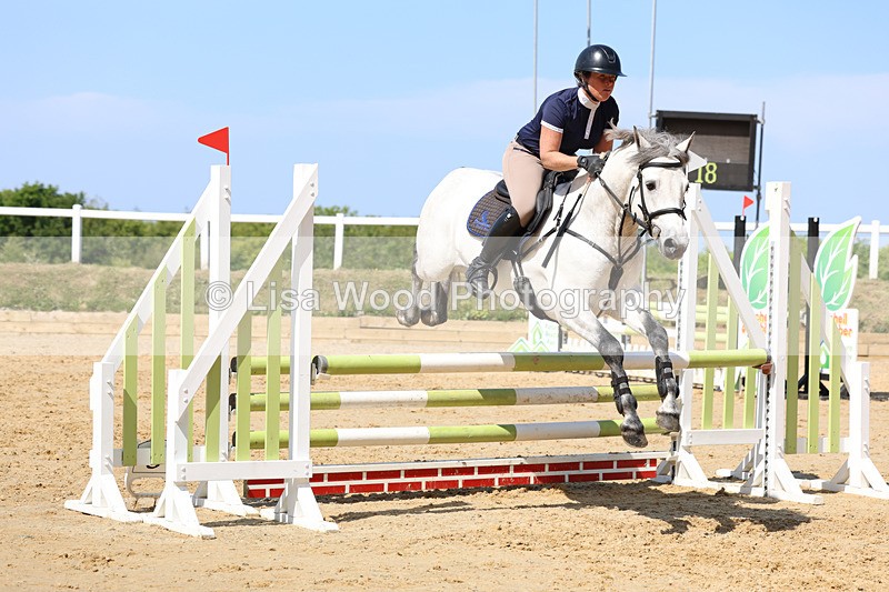 3E7A5914 - Class 4: Senior BN/90cm open