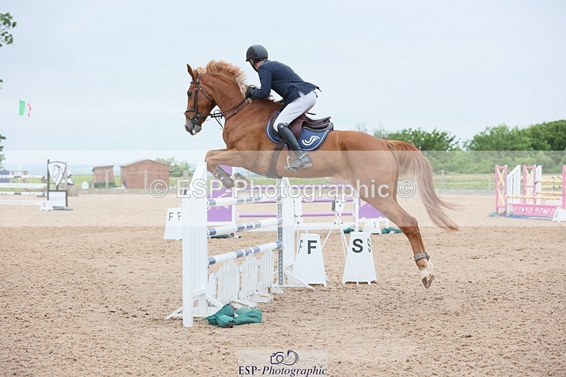 250524-130507-04907 - Cls 15 Snr Fox 1st Rnd