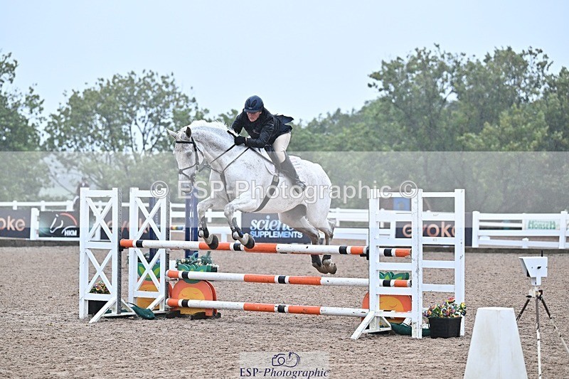 250914-123436-08841 - Cls 36 1.05m Amateur Quali