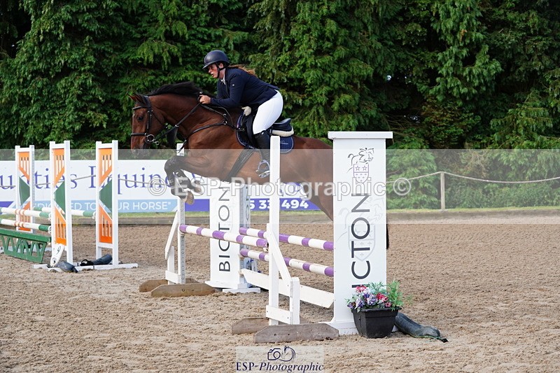 250613A-080256-00884 - Cls 8 85cm Schooling Round