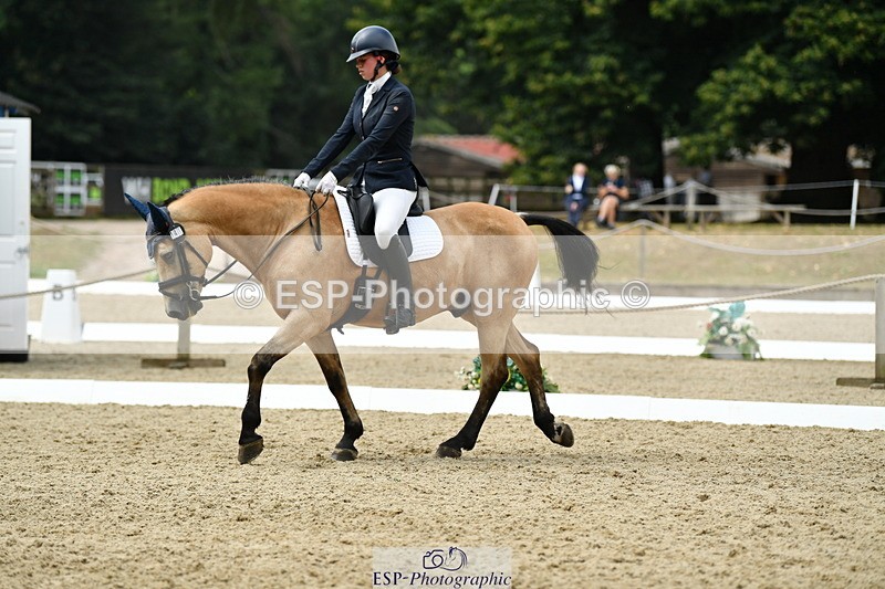 250718A-122744-01456 - 141-Chloe.Dunn-Towerhill.Shamie