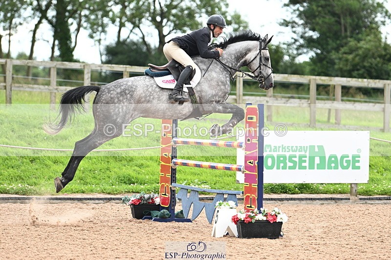 240727A-160206-06063 - Cls 16 Snr Foxhunter