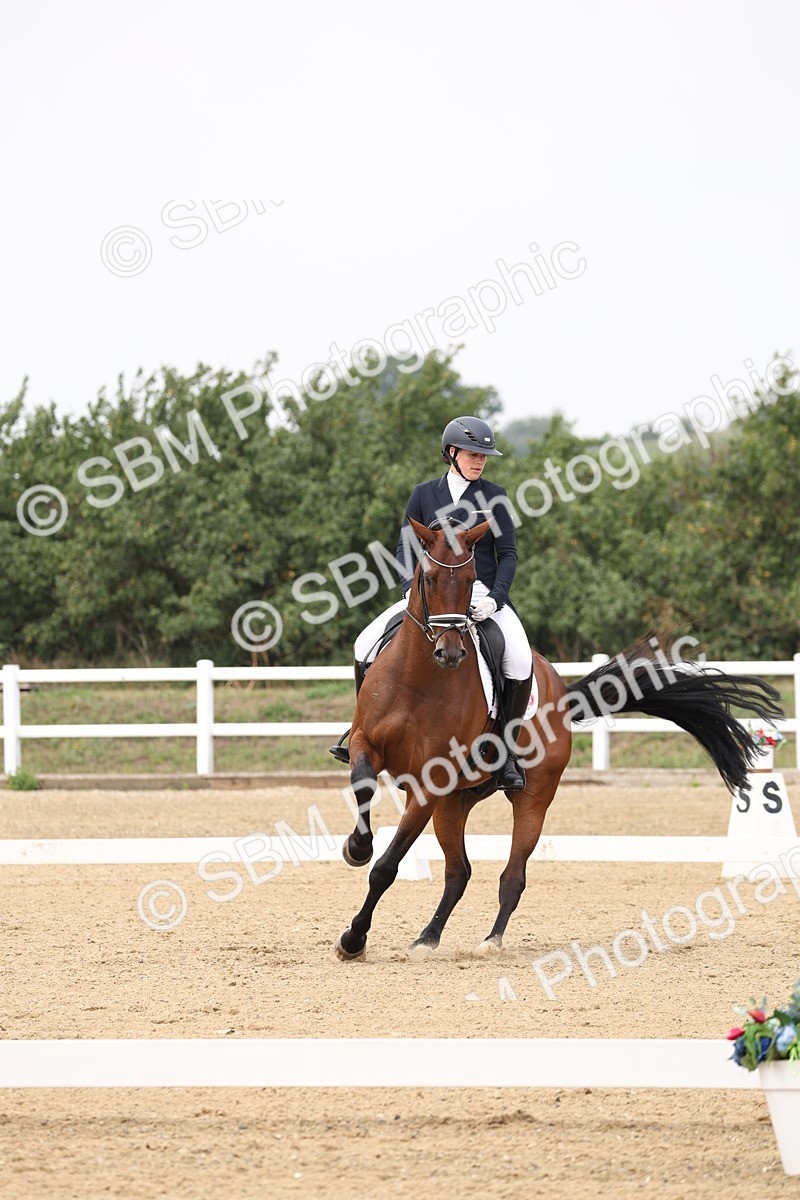 SBM_007472 - Class 9 - FEI INT I - 14.57-15.45